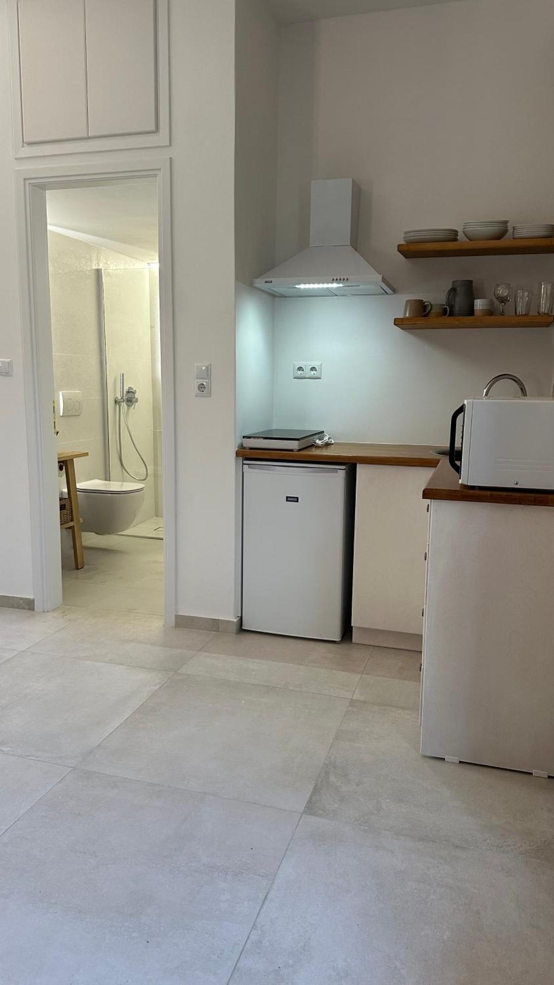 Papanestoras Apartments Kardhamili Esterno foto