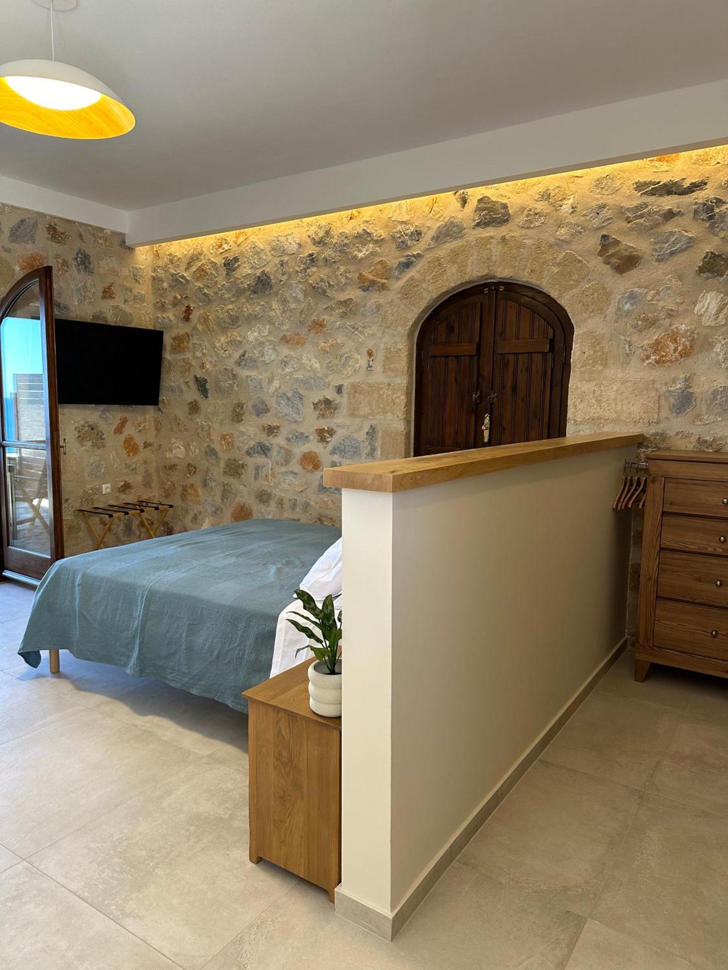 Papanestoras Apartments Kardhamili Esterno foto
