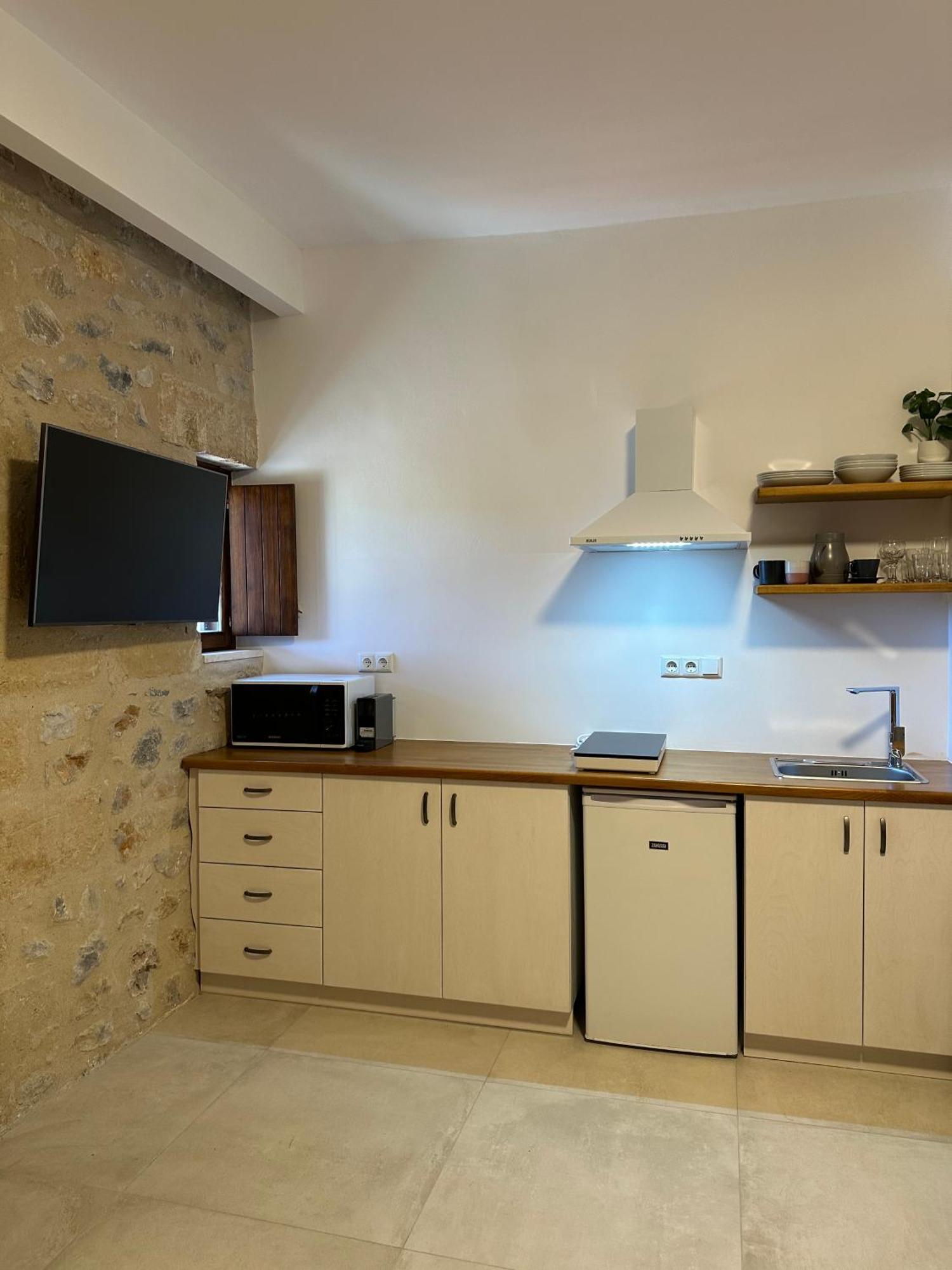 Papanestoras Apartments Kardhamili Esterno foto