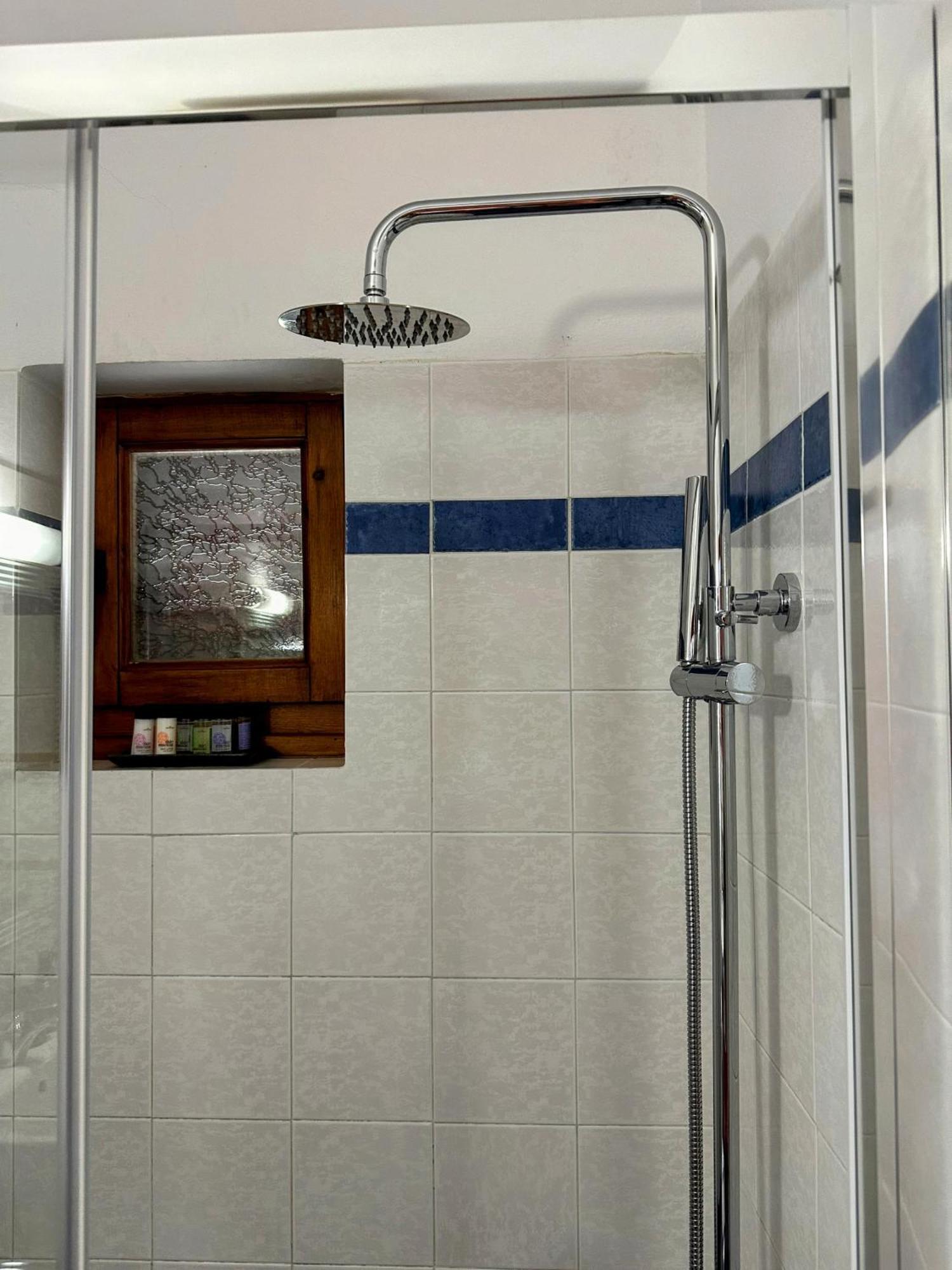 Papanestoras Apartments Kardhamili Esterno foto
