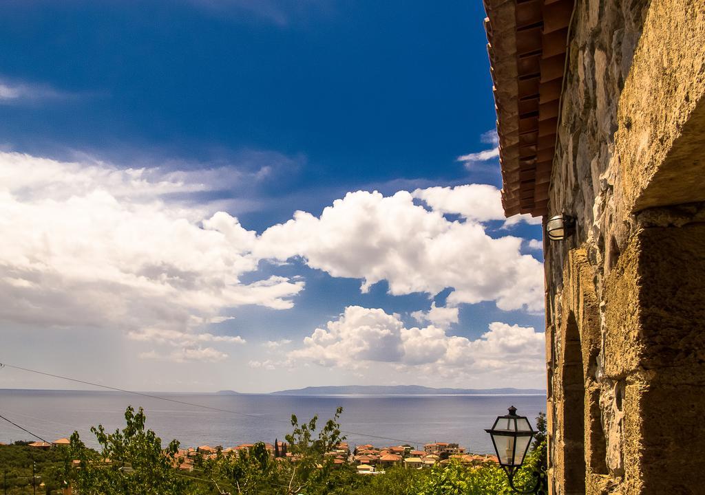 Papanestoras Apartments Kardhamili Esterno foto